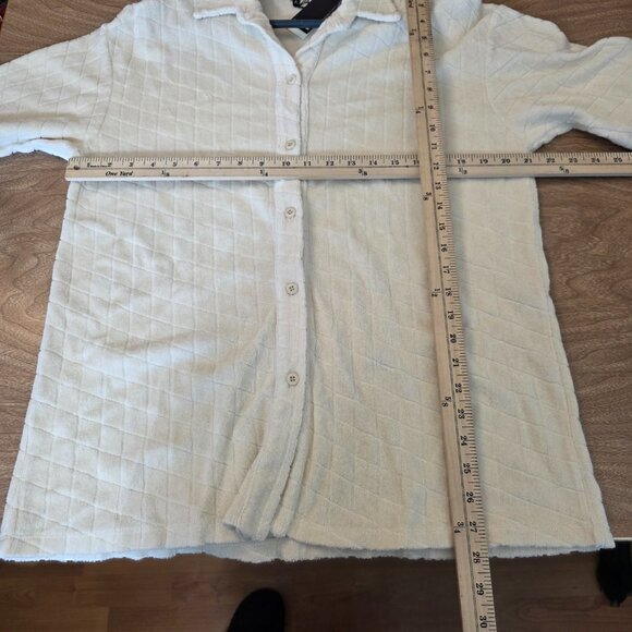 Monrow Women's Terry Cloth Button-Up Shirt Short Sleeves Oversize Ivory Small - Picture 11 of 14